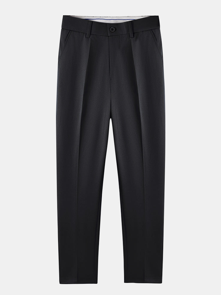 Ribbikauluksisen pikeepaidan ja kapenevien slim fit -housujen täydentävä tuotekuva 15